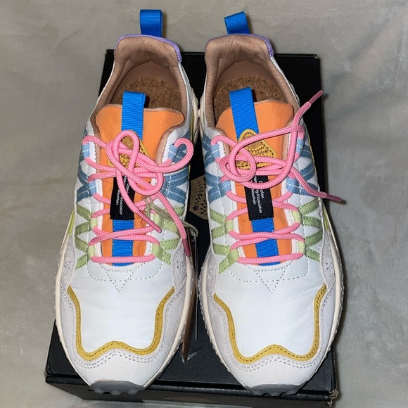 NWT Flower Mountain Washi Sneakers in Beige/White/Multi - Picture 10 of 16